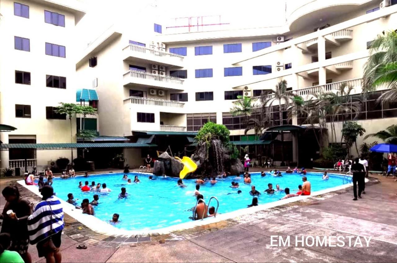 Em Homestay Pekan Pangkor Bagian luar foto